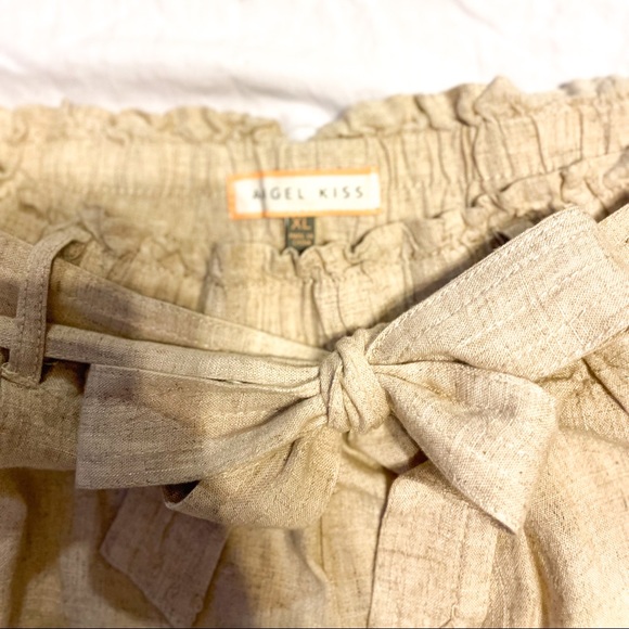 Angel Kiss Women's Size XL Khaki Elastic Waist Linen Shorts *NWT* - Picture 2 of 8